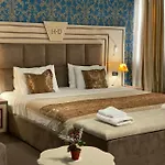 Deluxe Otel