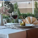 Deluxe Tiran