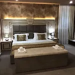 Deluxe Otel 4*