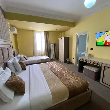 Deluxe 4* Tirana