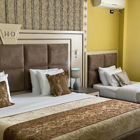 Deluxe Hotel 4*