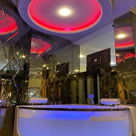 Deluxe Tirana
