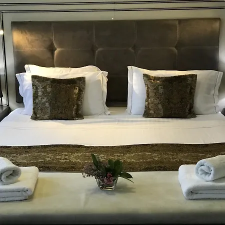 Deluxe 4* Tirana