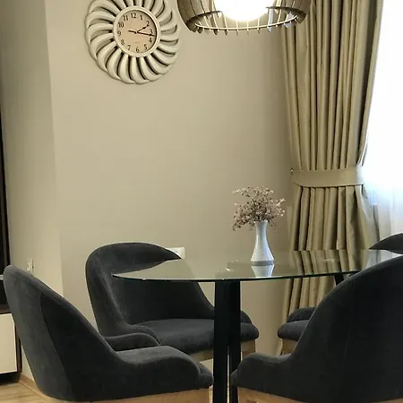 Deluxe 4*