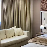 Hotell Deluxe 4*
