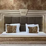 Deluxe Hotell
