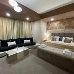 Deluxe Отель 4*