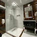 Hotell Deluxe 4*