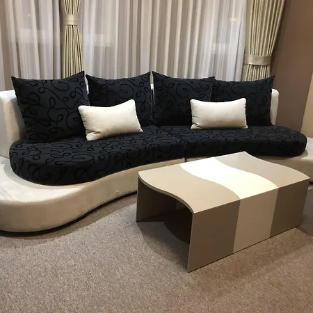 Deluxe Hotell