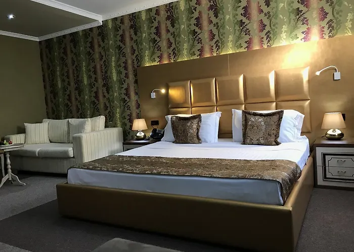 Hotel Deluxe 4*